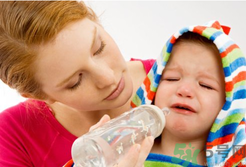 小兒肺熱的癥狀？如何預(yù)防小兒肺熱？