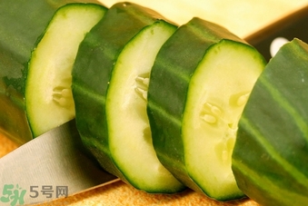 香菜可以和黃瓜一起吃嗎?香菜能和黃瓜同吃嗎? 香菜可以和黃瓜一起吃嗎?香菜能和黃瓜同吃嗎?