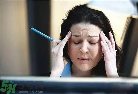 神經(jīng)衰弱的癥狀及表現(xiàn)？如何治療神經(jīng)衰弱？