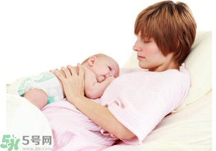 剖腹產(chǎn)后多久來月經(jīng)？剖腹產(chǎn)后月經(jīng)不調(diào)的表現(xiàn)？