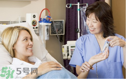 剖腹產(chǎn)后多久來月經(jīng)？剖腹產(chǎn)后月經(jīng)不調(diào)的表現(xiàn)？