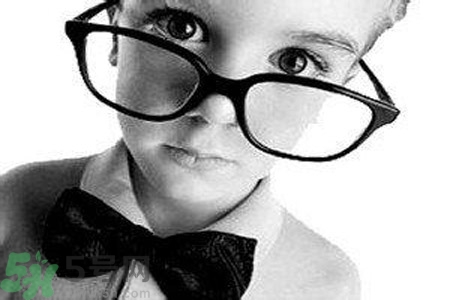 近視眼是什么？近視眼的癥狀有哪些？