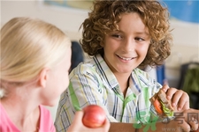 吃飯速度過快會怎樣?吃飯的速度過快有什么影響 吃飯速度過快會怎樣?吃飯的速度過快有什么影響