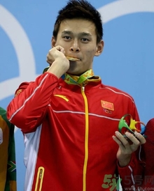 服用興奮劑尿液是紫色的嗎？喝了興奮劑尿液會(huì)變成紫色嗎？