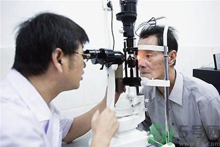 青光眼的發(fā)病因素是什么？青光眼的并發(fā)癥有哪些？