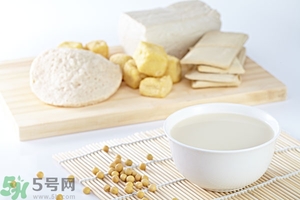 早上喝豆奶好嗎？晚上喝豆奶好嗎？