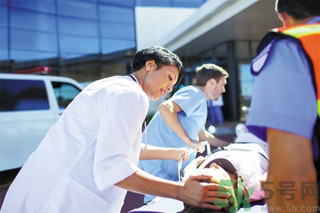 腦出血的護(hù)理措施有哪些？腦出血的飲食護(hù)理是什么？