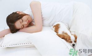 黃體破裂怎么引起的？黃體破裂怎么治療？