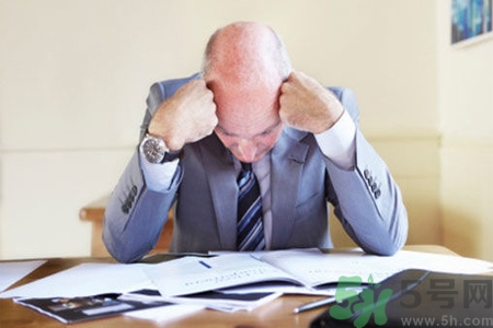 脫發(fā)是什么？脫發(fā)的癥狀有哪些？