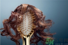 脫發(fā)的原因是什么？脫發(fā)會(huì)引發(fā)什么疾??？