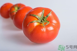 西紅柿的熱量高嗎?一個(gè)西紅柿的熱量是多少 西紅柿的熱量高嗎?一個(gè)西紅柿的熱量是多少