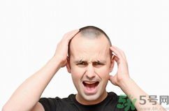 男人禿頂是什么原因？男人禿頂怎么辦？