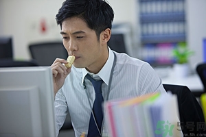 久坐的危害有哪些?久坐的人適合做的運(yùn)動(dòng) 久坐的危害有哪些?久坐的人適合做的運(yùn)動(dòng)