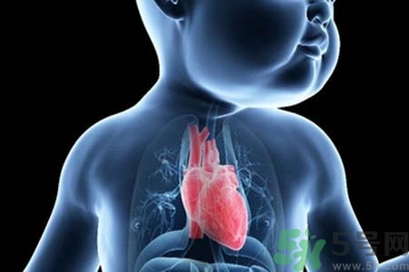 先天性心臟病是什么？先天性心臟病的癥狀有哪些？