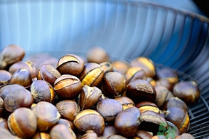 女人吃板栗好不好？男人吃板栗有什么好處？