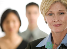 女人絕經(jīng)后會老的很快嗎？女人絕經(jīng)后吃什么延緩衰老？