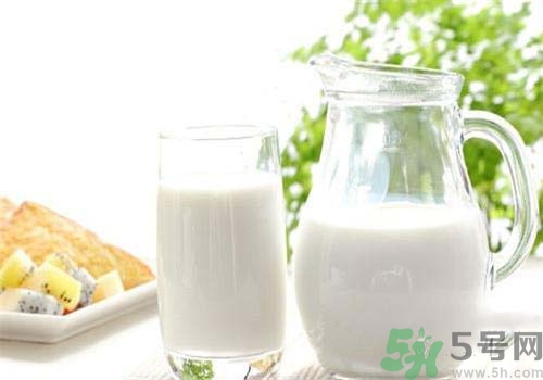 帶狀皰疹可以喝牛奶嗎？帶狀皰疹喝牛奶好不好？