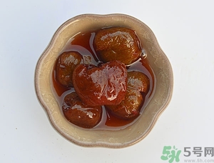 吃山楂會(huì)發(fā)胖嗎?一個(gè)山楂的熱量是多少 吃山楂會(huì)發(fā)胖嗎?一個(gè)山楂的熱量是多少