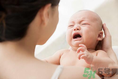 寶寶吃退燒藥后體溫過低是怎么回事？寶寶吃退燒藥后體溫過低怎么辦？