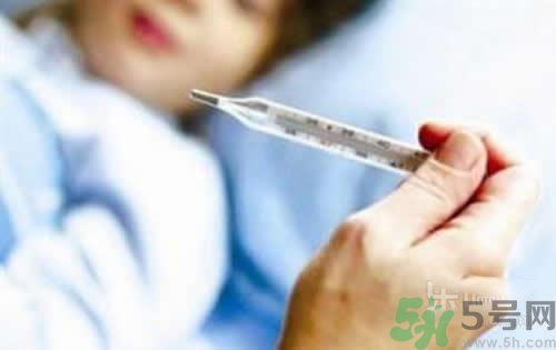 寶寶發(fā)燒多少度要吃退燒藥？寶寶發(fā)燒退燒藥多久吃一次？