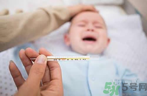 寶寶發(fā)燒多少度要吃退燒藥？寶寶發(fā)燒退燒藥多久吃一次？