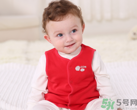 秋天寶寶穿什么衣服好？秋天寶寶要穿幾件衣服？