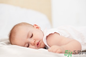 寶寶頭睡扁了怎么辦？寶寶頭睡扁了怎么糾正？