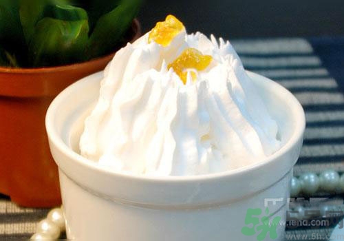 酸奶脹氣能喝嗎？酸奶脹袋能喝嗎？