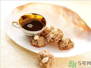 吃杏仁會(huì)胖嗎?杏仁的熱量是多少 吃杏仁會(huì)胖嗎?杏仁的熱量是多少