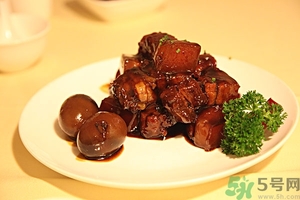 吃鹵蛋會(huì)胖嗎?一個(gè)鹵蛋的熱量是多少 吃鹵蛋會(huì)胖嗎?一個(gè)鹵蛋的熱量是多少