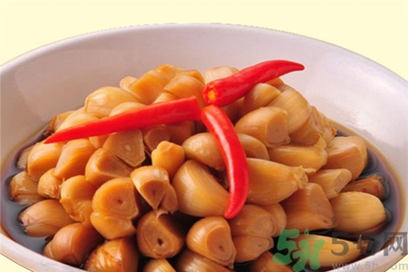  醋泡大蒜對健康有什么影響？醋泡大蒜的做法是什么？