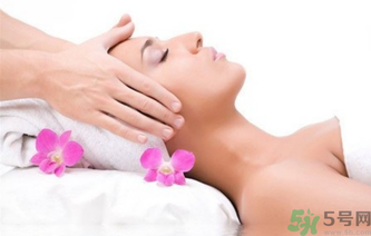 為什么說秋季是艾灸養(yǎng)生最好的季節(jié)？秋季艾灸養(yǎng)生的注意事項(xiàng)