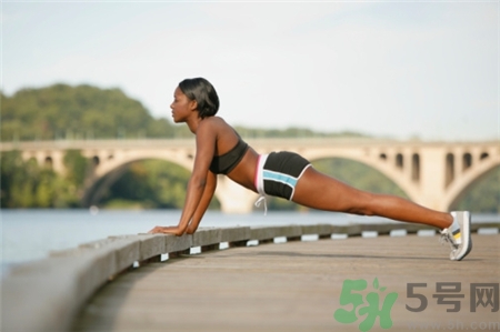 讓駝背直起來(lái),駝背怎么矯正? 讓駝背直起來(lái),駝背怎么矯正?