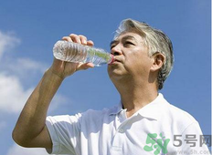 老人秋季如何養(yǎng)生？老人秋季養(yǎng)生吃什么好？