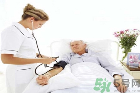 老年人低血壓如何預(yù)防？如何治療低血壓？