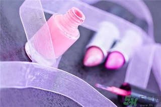 口紅掉色正常嗎？口紅掉色好還是不掉色好？