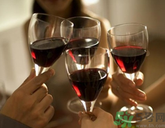 喝啤酒會(huì)不會(huì)傷腎呢？吃什么最傷害腎呢？