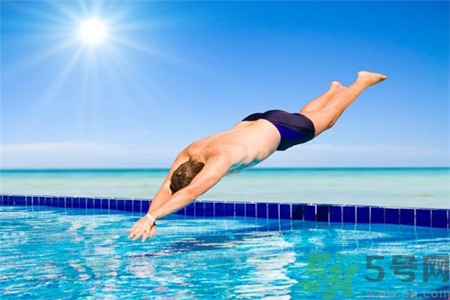 游泳對(duì)身體有什么好處？游泳需要注意什么？