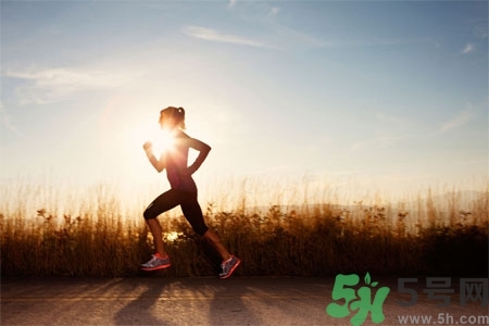 大量排汗真的可以抗癌嗎？運(yùn)動(dòng)可以防癌嗎？