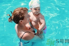 兒童幾歲可以學(xué)游泳？兒童學(xué)游泳最佳年齡是多少？