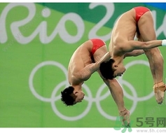 跳水運(yùn)動(dòng)員為什么跳水后要洗澡？跳水后為什么要洗澡