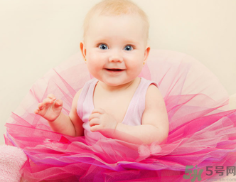 寶寶長蘚是怎么回事？寶寶長蘚怎么辦？