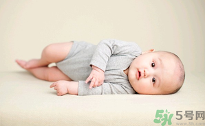 秋季如何預(yù)防寶寶生??？秋季寶寶護(hù)理小常識(shí)