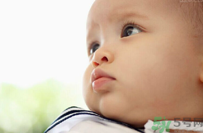 秋季該如何預(yù)防寶寶感冒?預(yù)防寶寶秋季感冒飲食推薦 秋季該如何預(yù)防寶寶感冒?預(yù)防寶寶秋季感冒飲食推薦