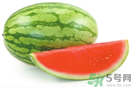 口腔潰瘍可以吃西瓜嗎？口腔潰瘍能不能吃西瓜？