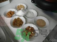 五仁月餅是哪五仁？五仁月餅是哪五種材料？