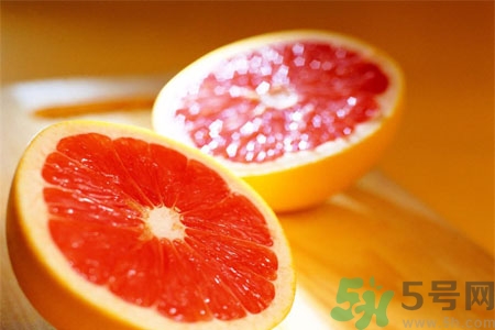 過敏性鼻炎可以吃葡萄柚嗎？過敏性鼻炎能不能吃葡萄柚？