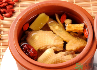 秋季干燥喝什么湯最好？秋季養(yǎng)生湯推薦