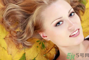 秋季皮膚怎樣補(bǔ)水？秋季皮膚補(bǔ)水小妙招