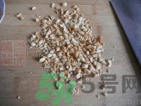 五仁月餅是哪五仁？五仁月餅是哪五種材料？